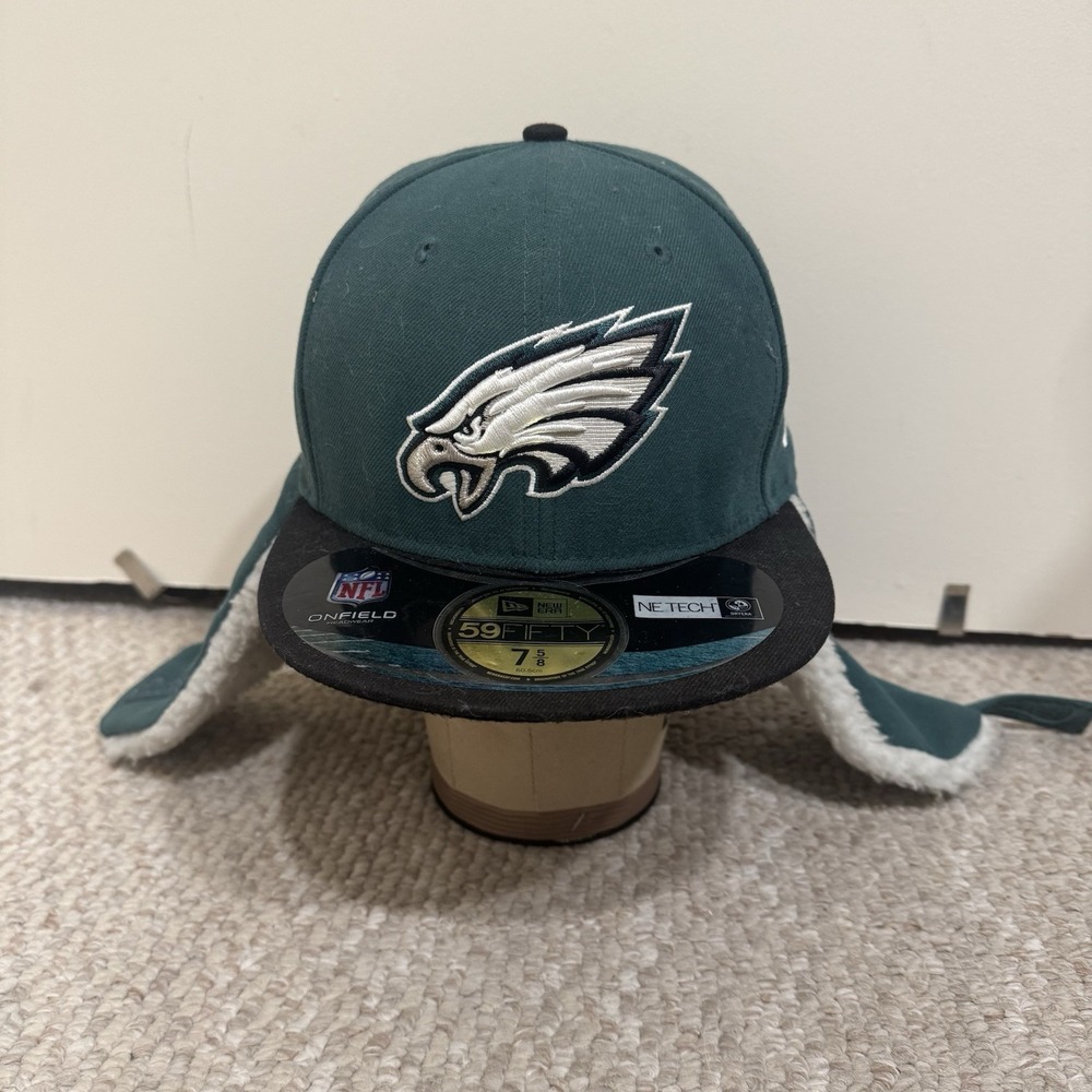 Philadelphia Eagles New Era 59Fifty NFL On Field Dog Ear Fitted Hat Size 7 5/8